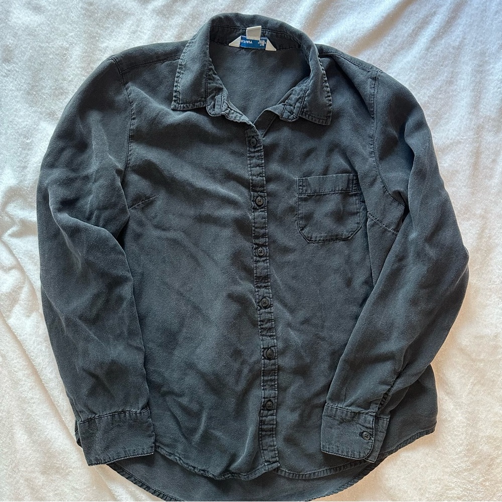 Old Navy button down shirt